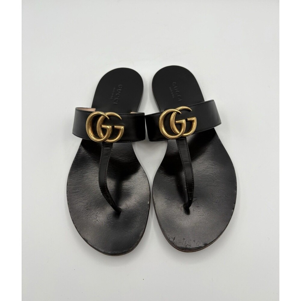 Gucci Black Leather Thong Sandals with Gold Double G